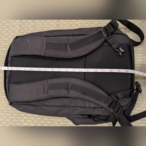 Mystery Ranch Rip Ruck 22L Backpack Black - Picture 6 of 8